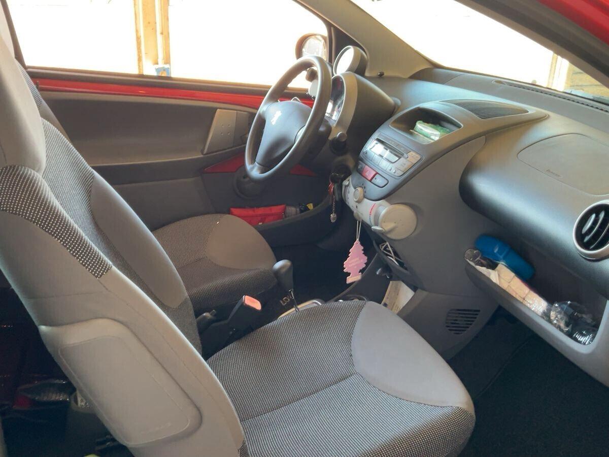 Peugeot 107 1.0 AUTOMATICA SOLI 67000 KM