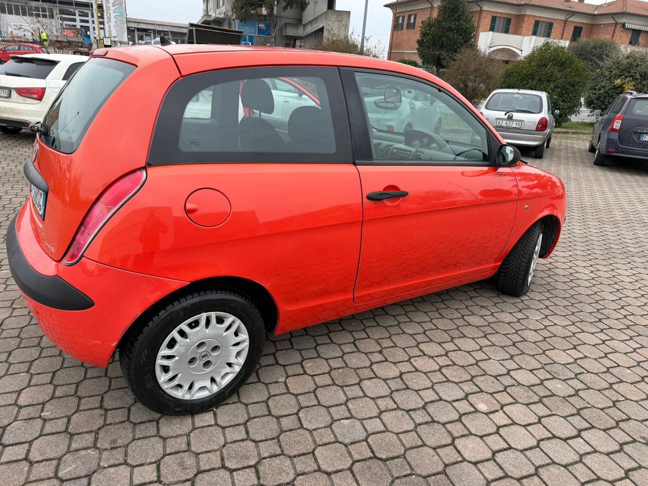 LANCIA YPSILON 1.2 BENZINA NEOPATENTATI