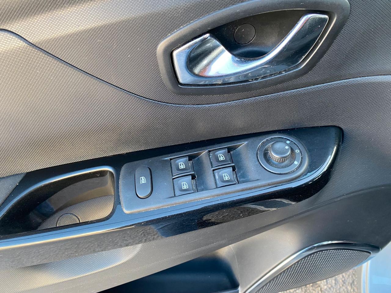 Renault Captur 1.5 dCi 90cv full full opt 2014