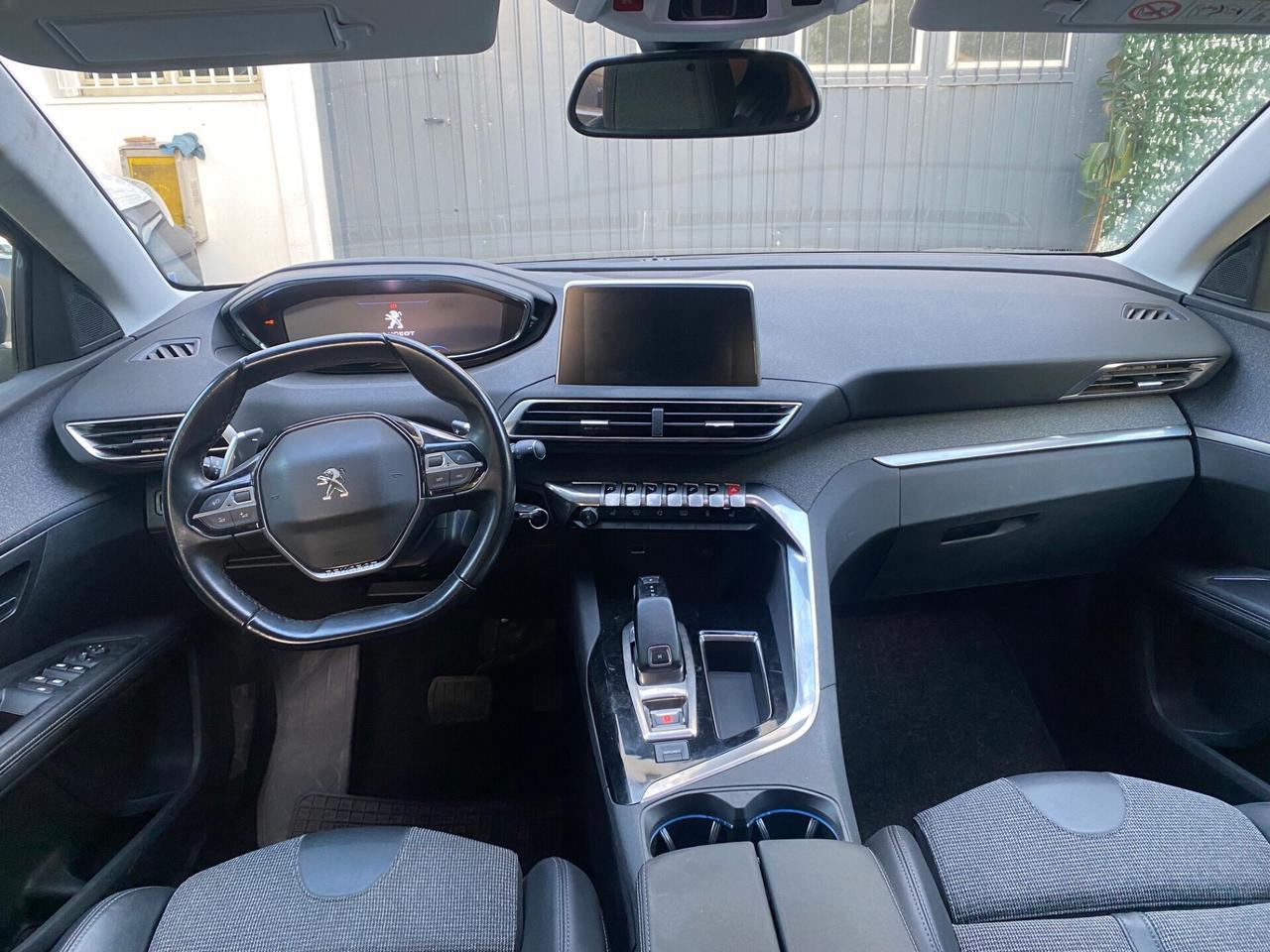 Peugeot 5008 PureTech Turbo 130 S&S EAT8 Allure