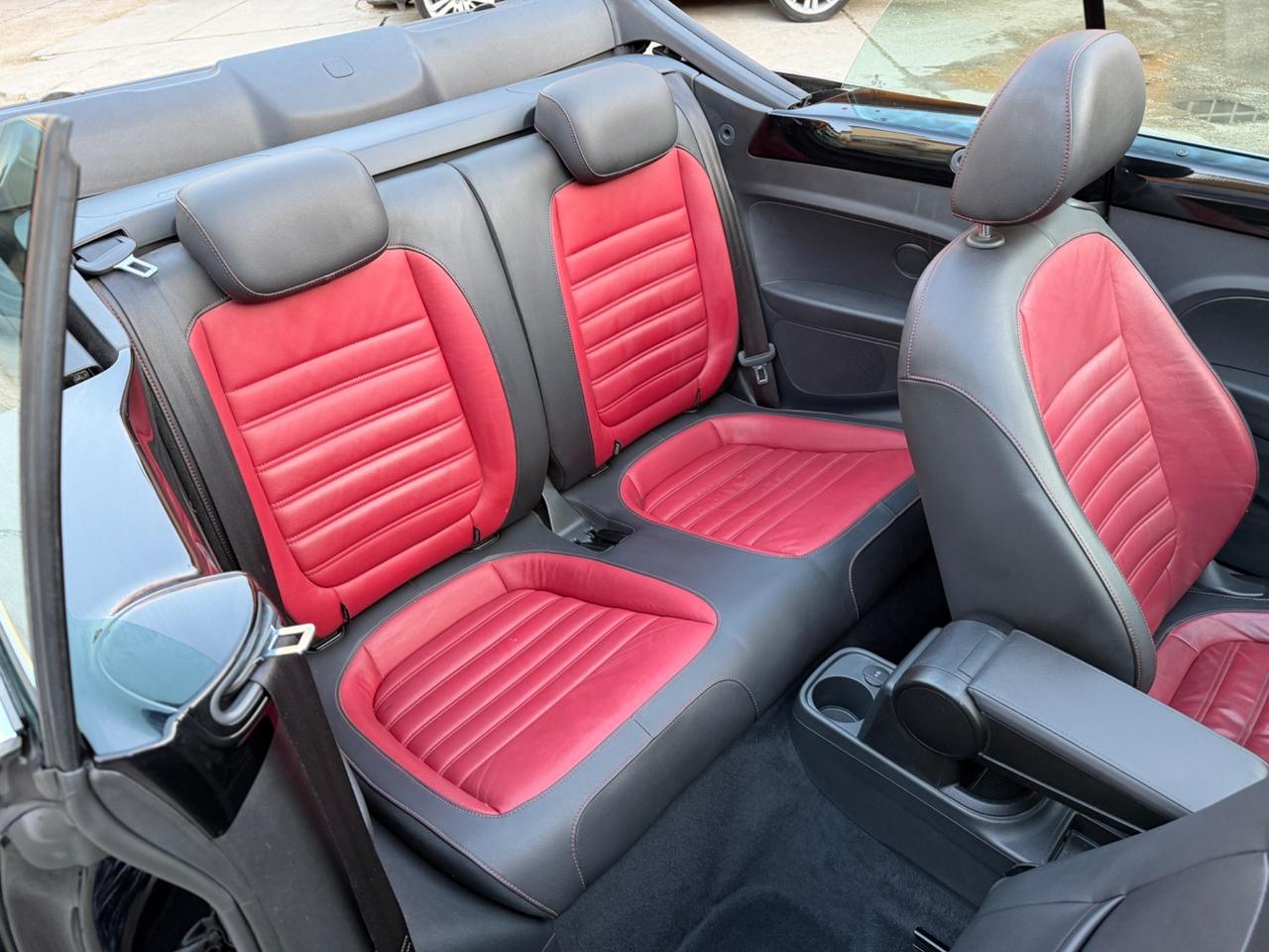 Volkswagen Maggiolino Cabrio 1.6 TDI Design