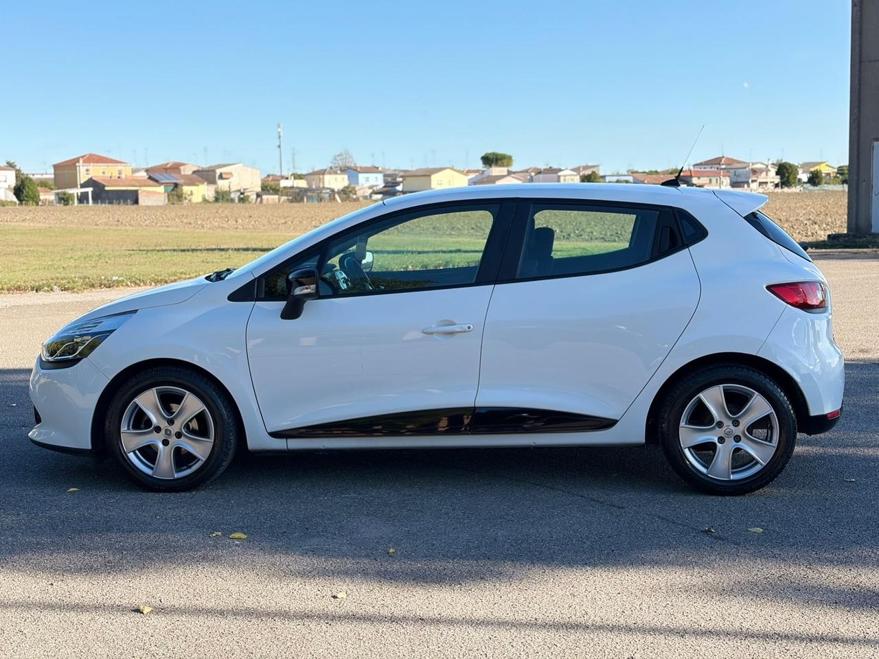 Renault Clio 1.2 75CV 5 porte Live