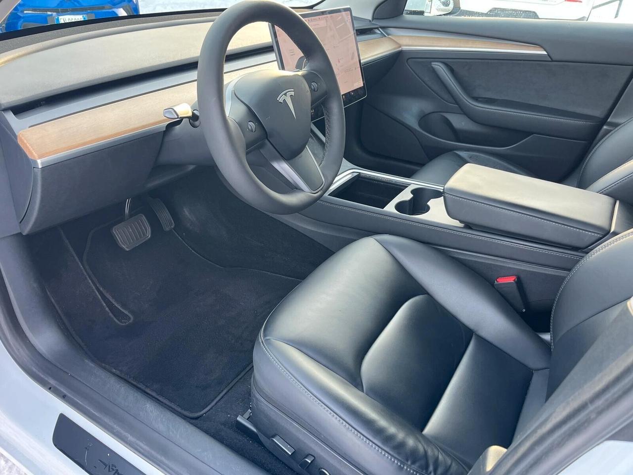 Tesla Model 3 Long Range Dual Motor AWD