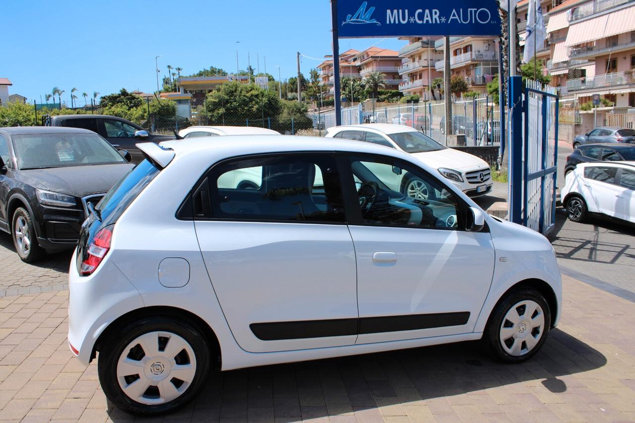 Renault Twingo SCe Lovely
