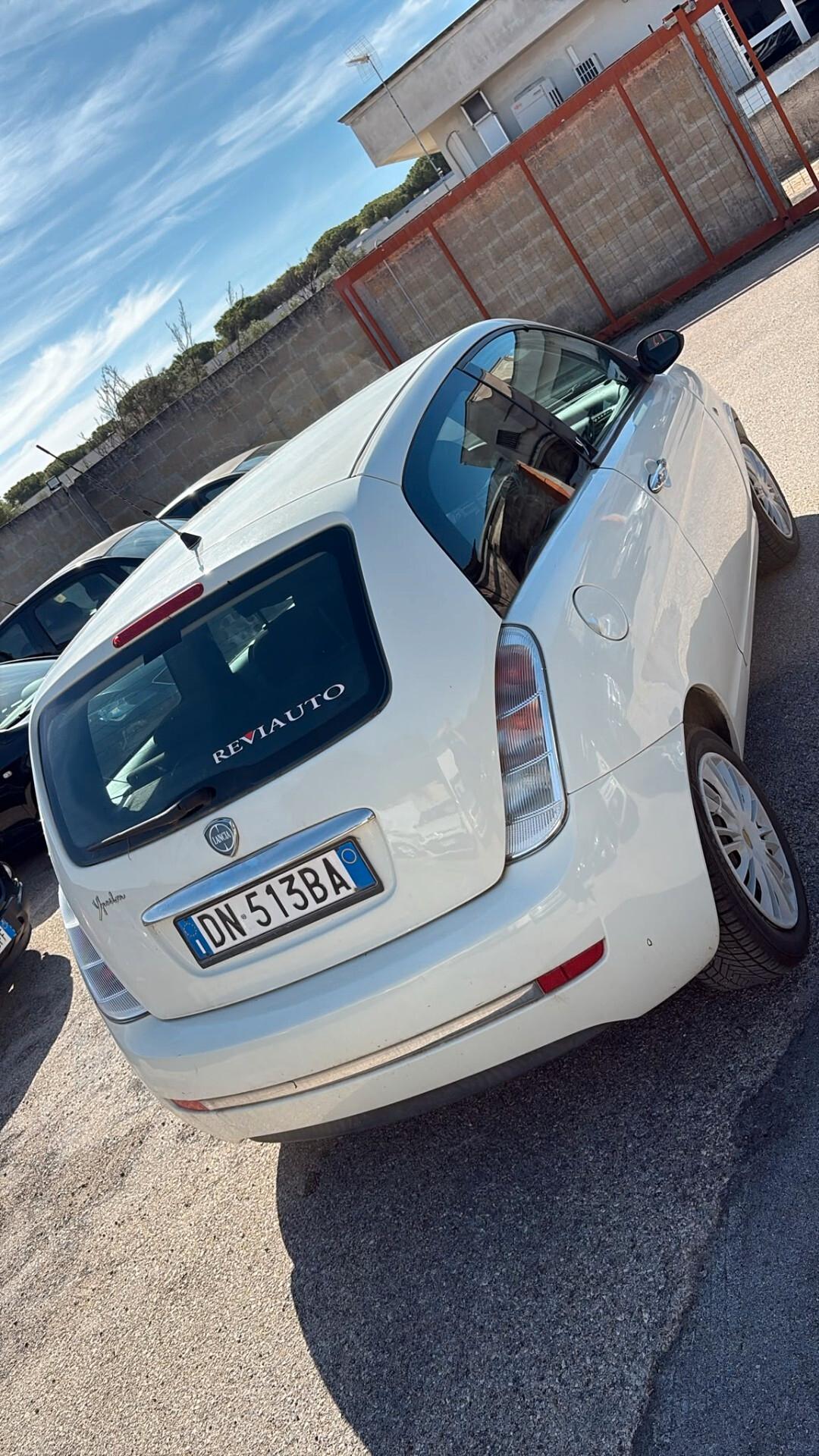 Lancia Ypsilon 1.2 Platino UNIPRO SOLO 67000KM