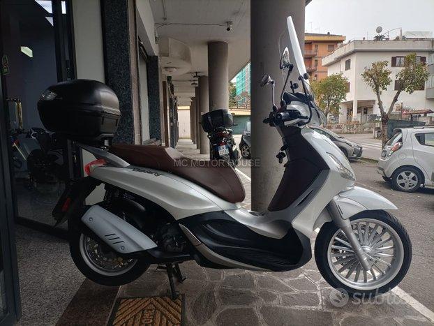 BEVERLY 300 abs*INCLUSOPASSAGGIO* RATE/GARANZIA/e4