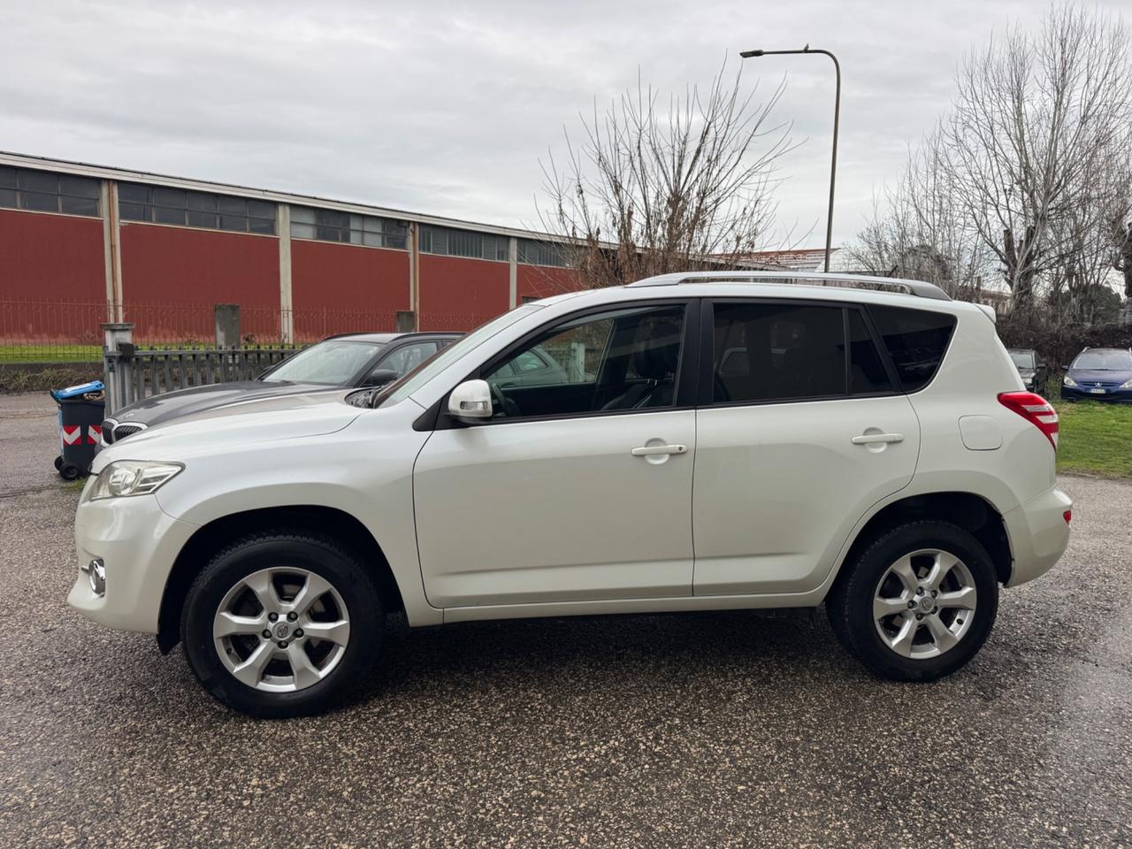 Toyota RAV 4 RAV4 Crossover 2.0 Exclusive