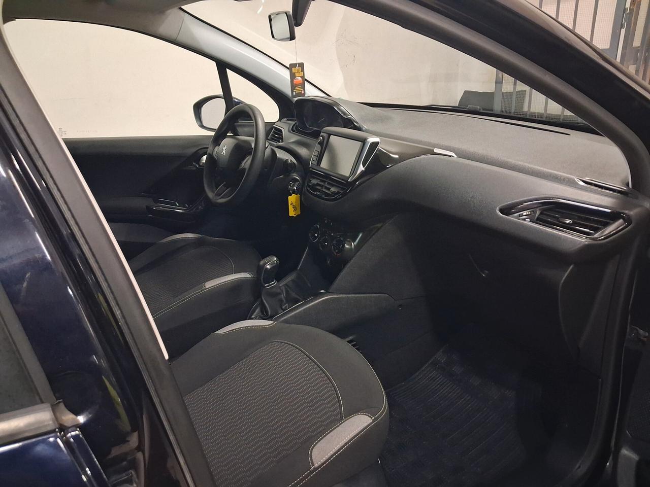 Peugeot 208 unico prop 1.4 hdi 2015