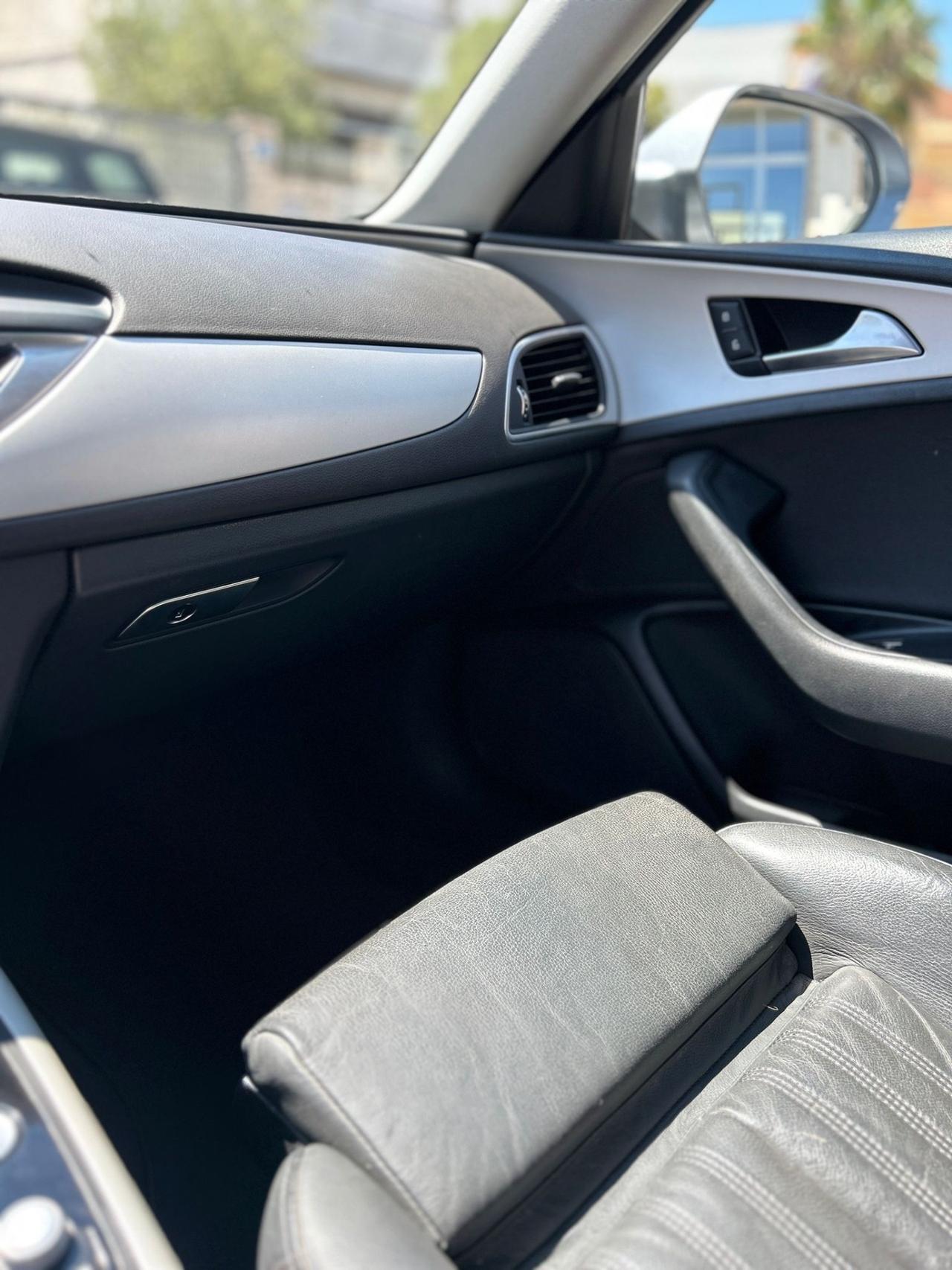 Audi A6 Avant 2.0 TDI 190 CV-2016 TETTO/LED/18"