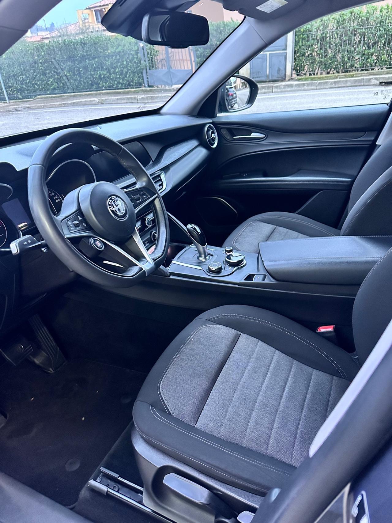Alfa Romeo Stelvio 2.2 Turbodiesel 190 CV AT8 Q4 Business