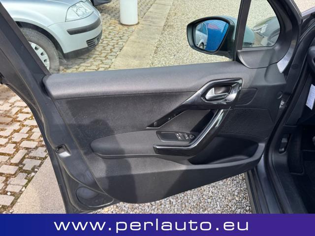 PEUGEOT 208 1.4 HDi Active