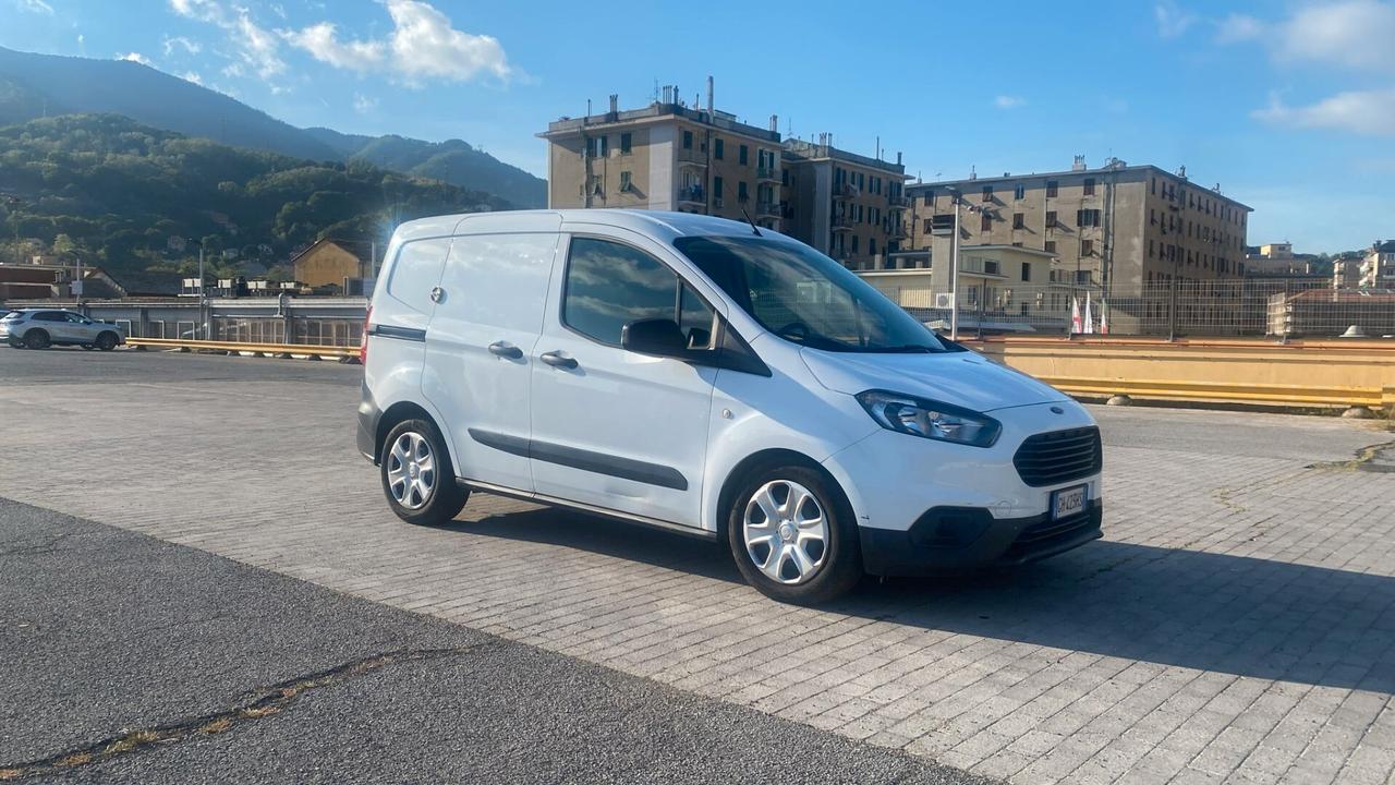 Ford transit courier
