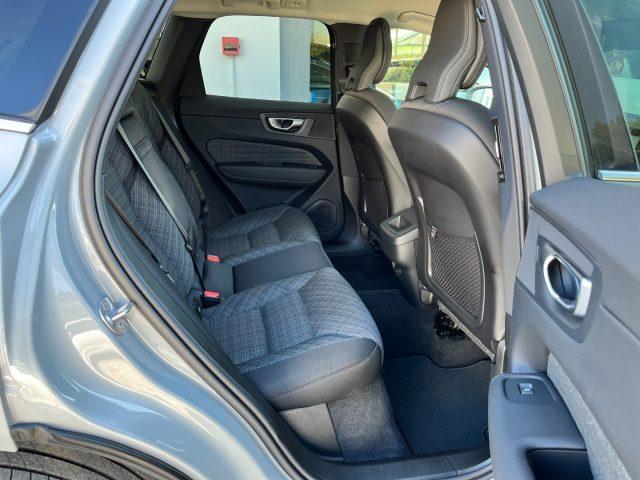 VOLVO XC60 B4 (d) automatico Core