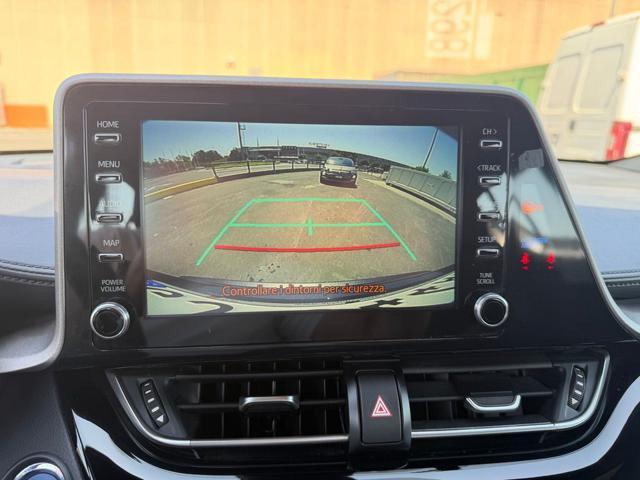 TOYOTA C-HR 1.8 Hybrid E-CVT Business
