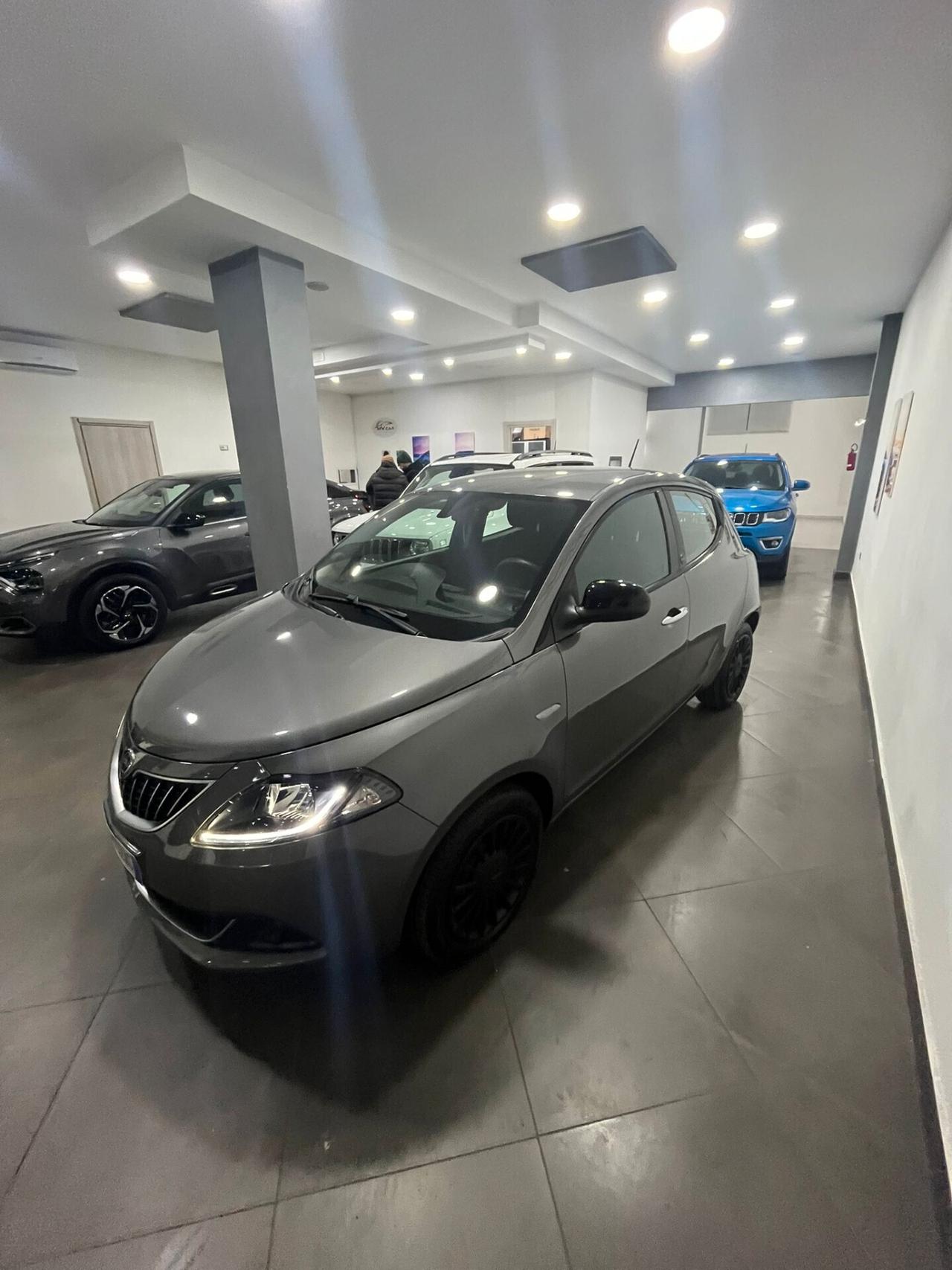 Lancia Ypsilon 1.0 FireFly 5 porte S&S Hybrid Ecochic Gold