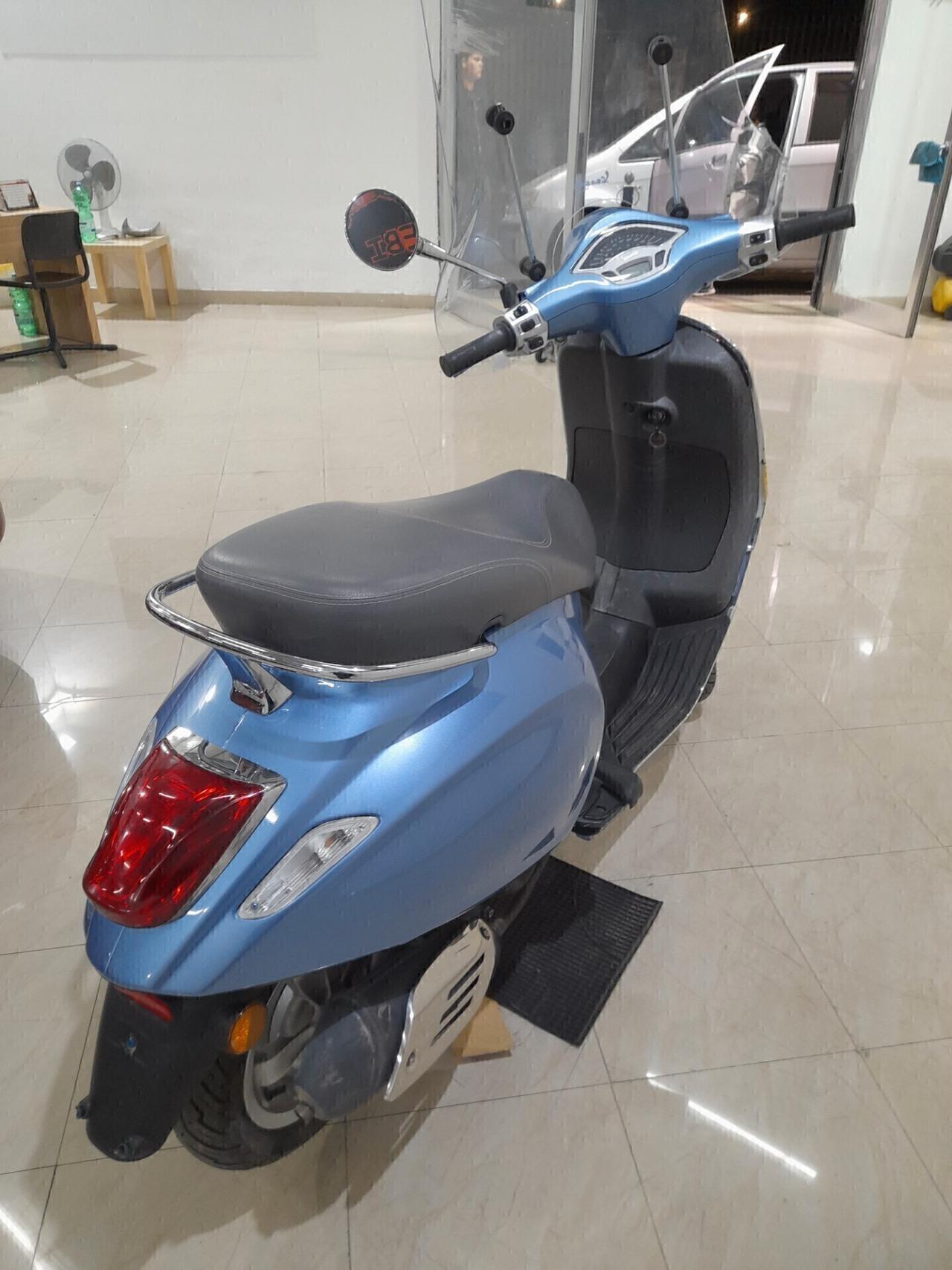 VESPA 50cc PRIMAVERA GARANTITA