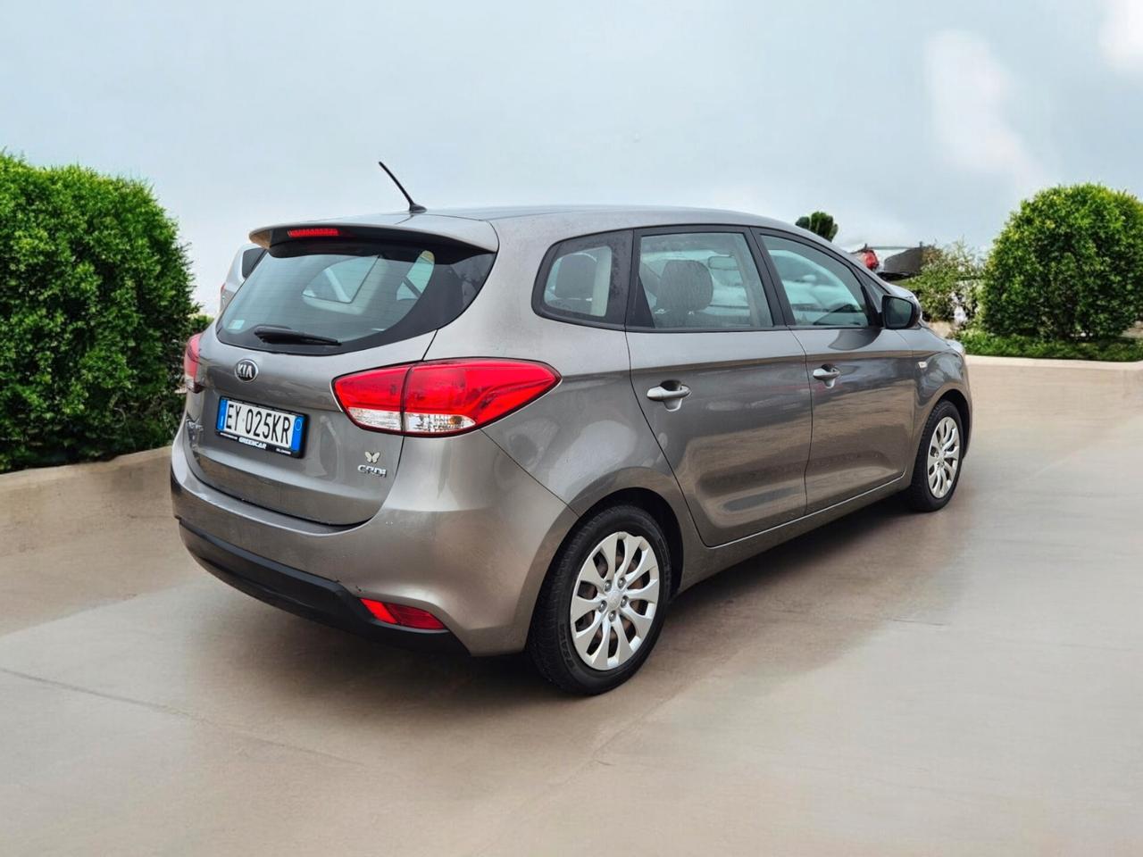 Kia Carens 1.7 CRDi 115 CV Cool PARI AL NUOVO