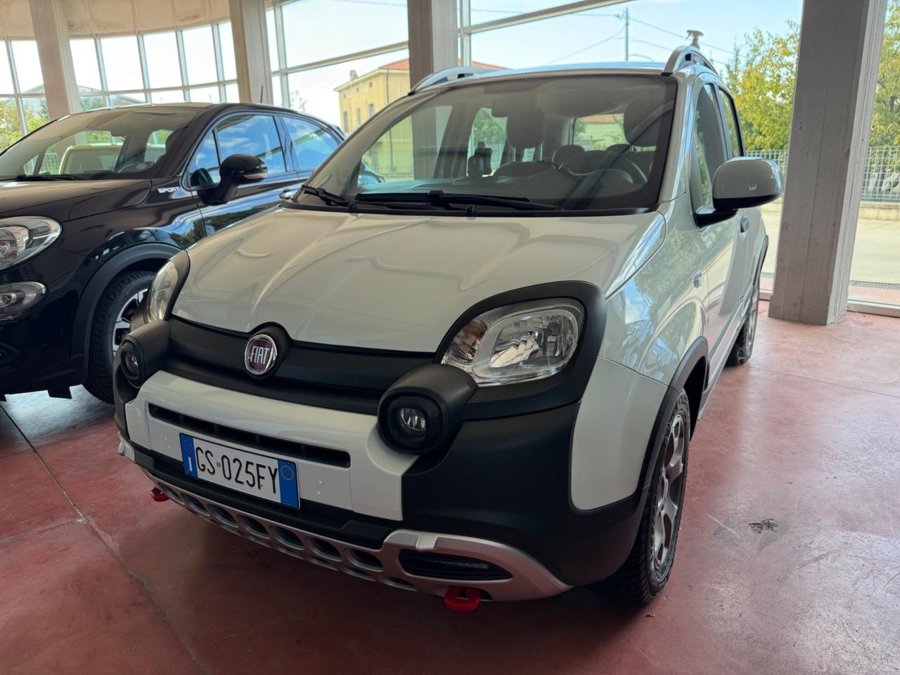 Solo da QUALITYCARS PESCARA Fiat Panda 1.0 FireFly S&S Hybrid City Cross