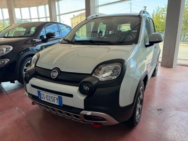 Solo da QUALITYCARS PESCARA Fiat Panda 1.0 FireFly S&S Hybrid City Cross