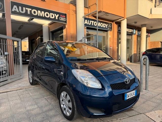 Toyota Yaris 1.0 5 porte Sol