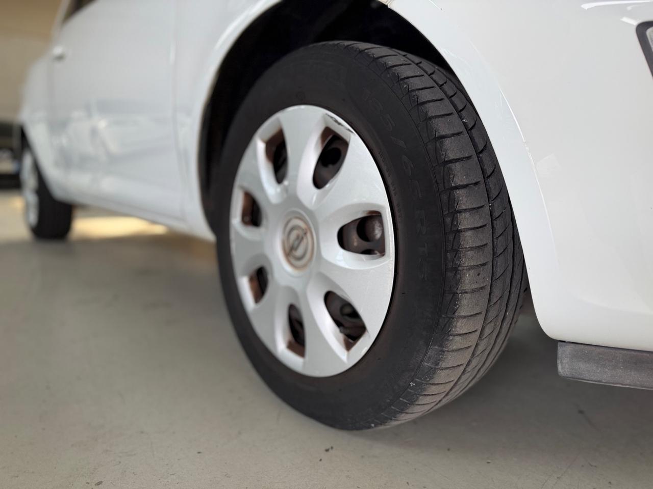 Opel Corsa 1.2 85CV 3 GPL-TECH Ecotec NEOPATENTATI