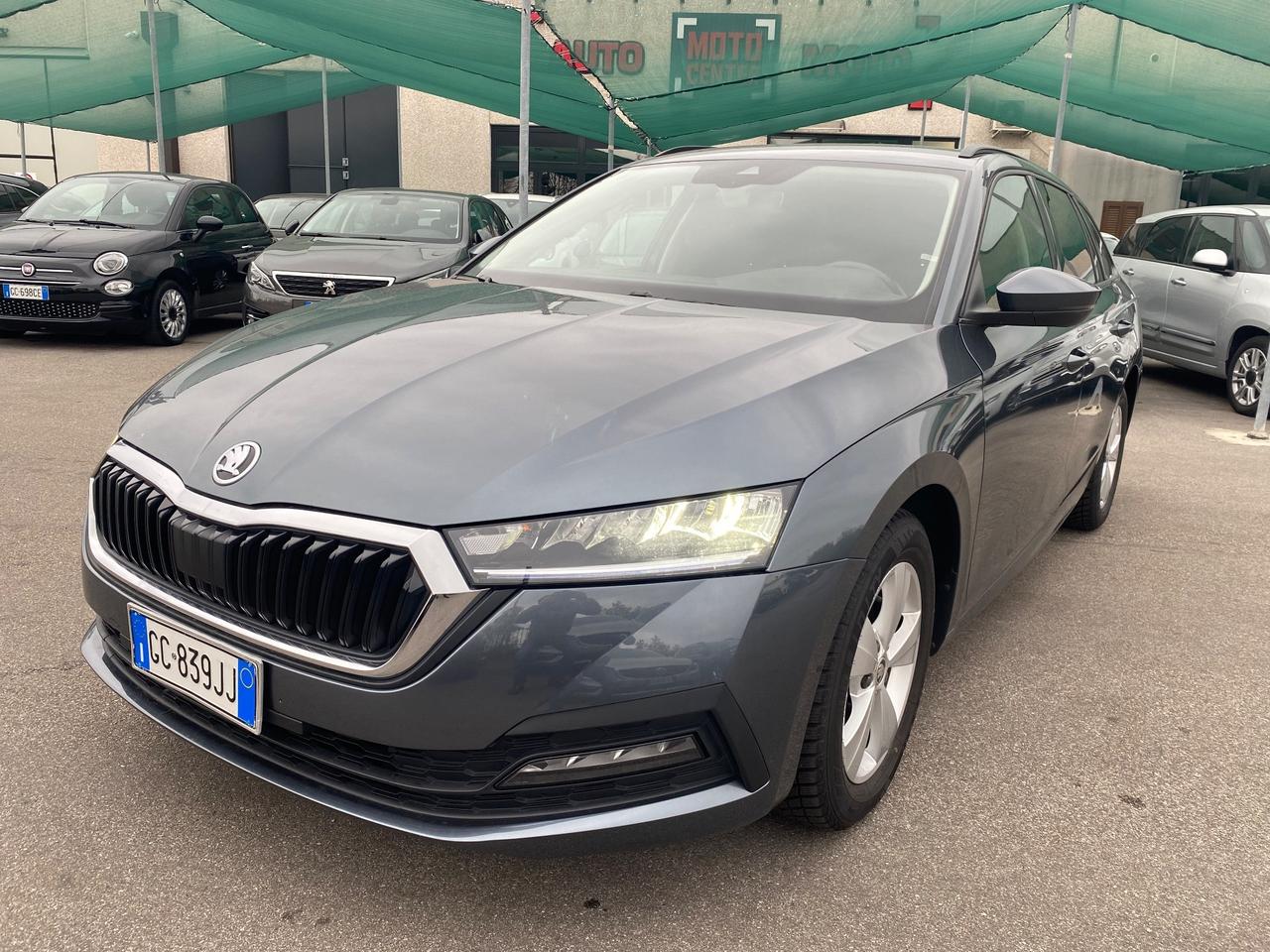 Skoda Octavia S.W 2.0 150 CV DSG Executive Garantita