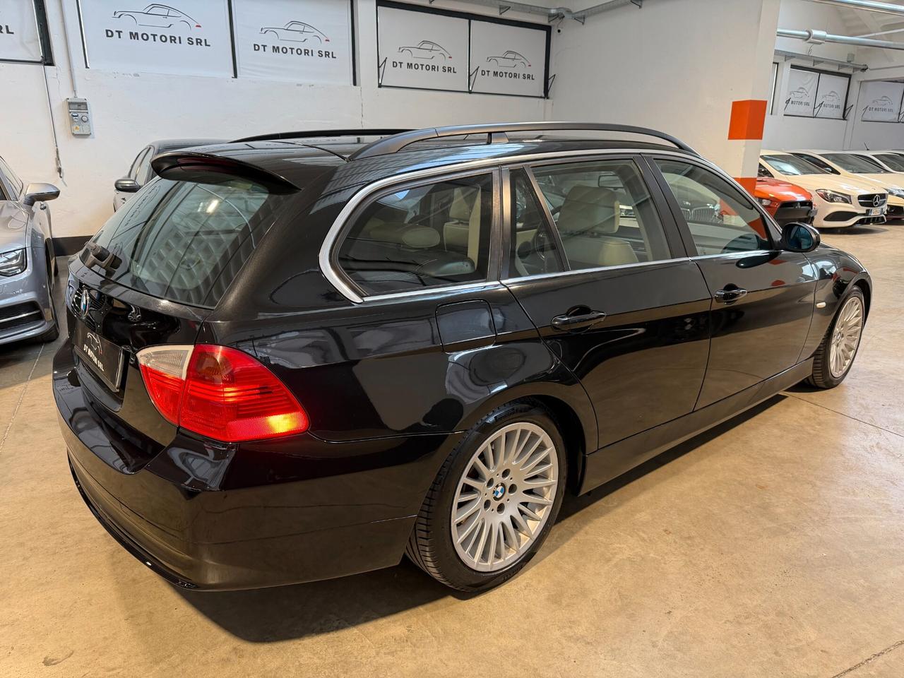 Bmw 325 i Touring MANUALE-TRAZ.POST- 6 CILINDRI