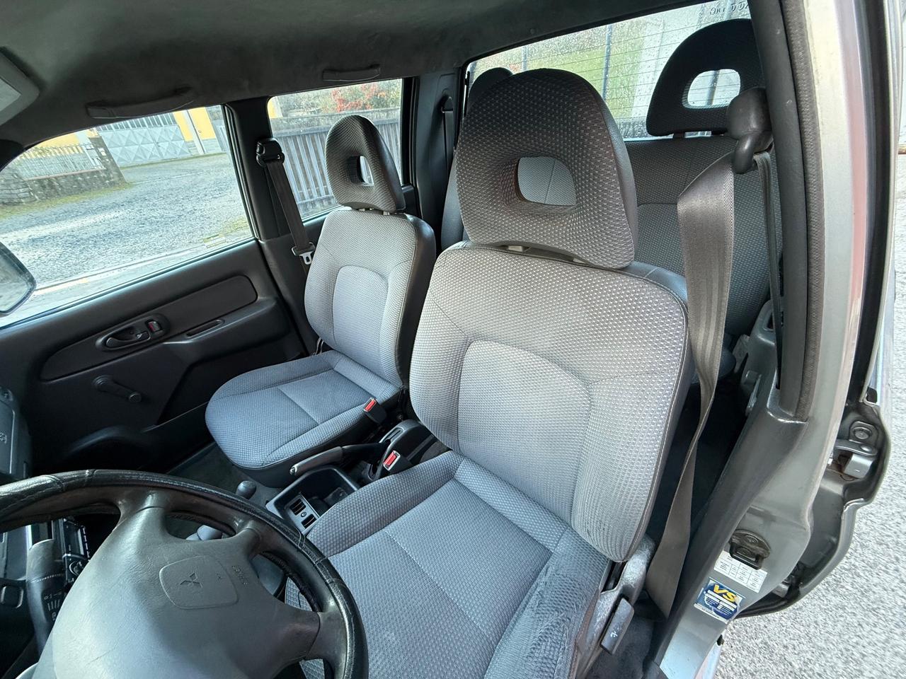 Mitsubishi L200 2.5 TDI 4WD Pick-up