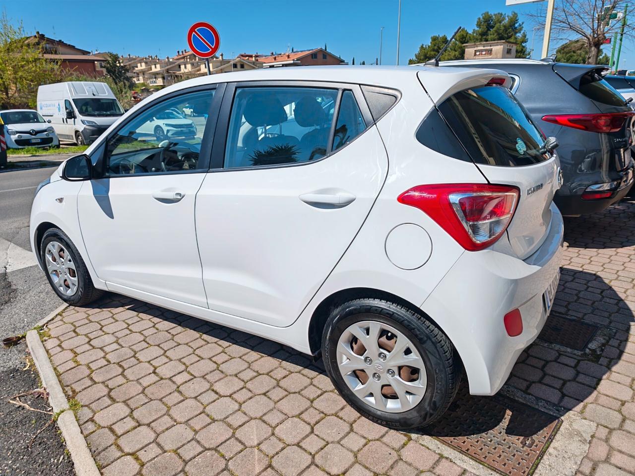 Hyundai i10 1.2 MPI Sound Edition