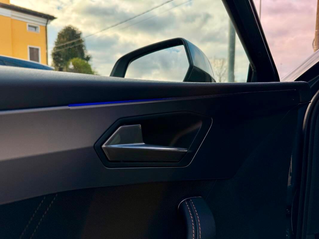 Cupra Leon Sportstourer 2024 1.5 hybrid 150 cv