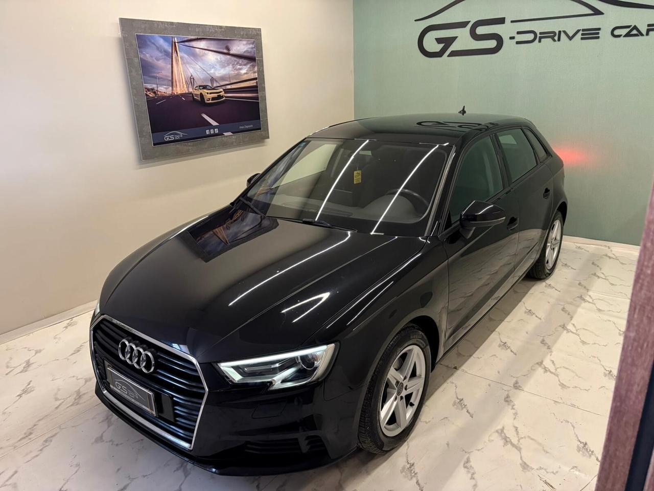 Audi A3 sportback SPB 30 TDI 1600cc 116cv Admired