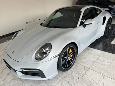 PORSCHE 911 Turbo S Coupé 650cv PDK