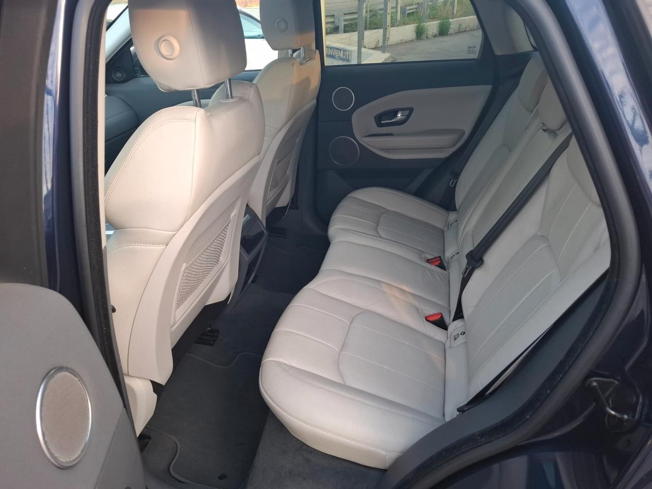 Land Rover Evoque 2.0 TD4 180cv Tetto panoramico