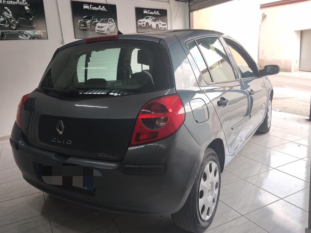 Renault Clio 1.5 diesel CON GARANZIA