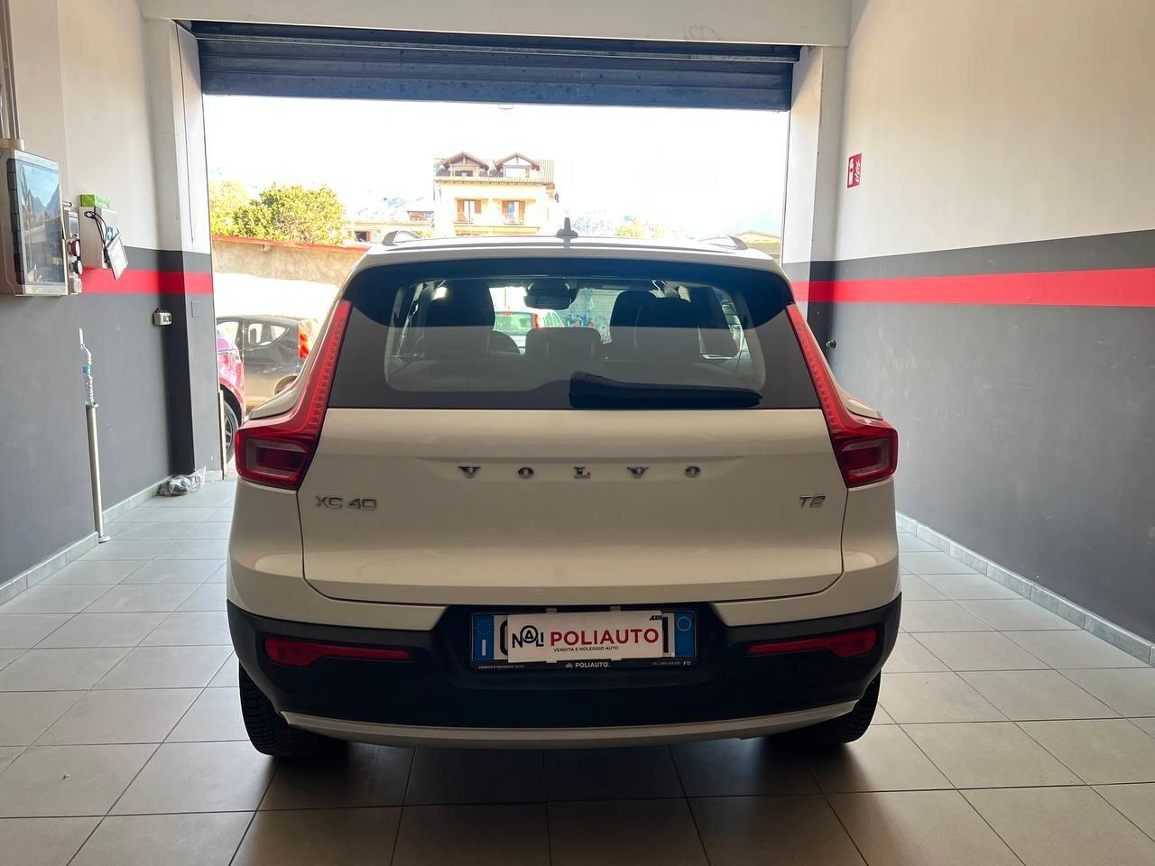 Volvo XC40 T2 Momentum Core