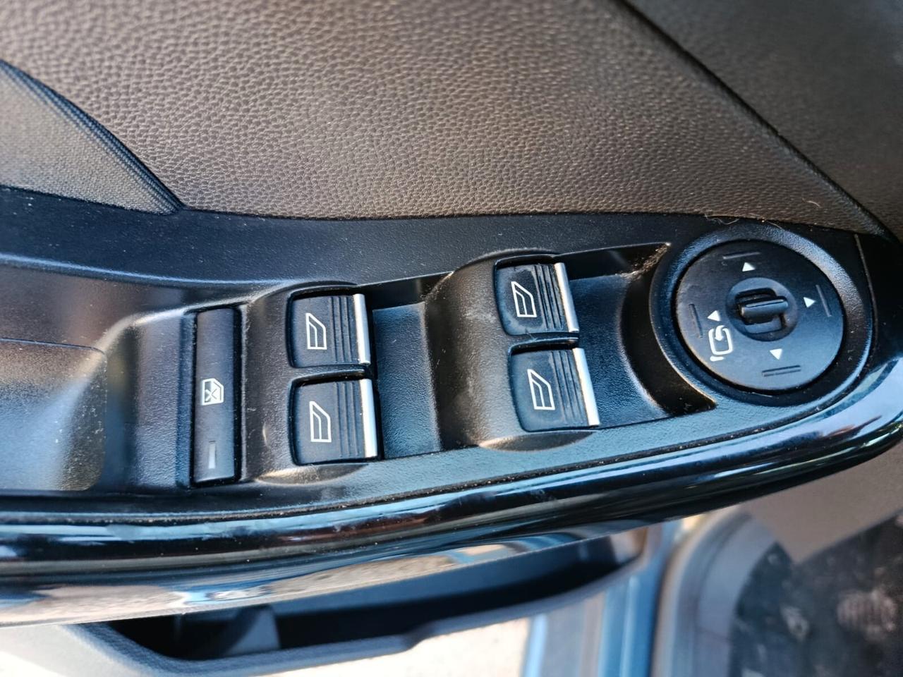 Ford Fiesta 1.4 5p. Bz.- GPL Titanium- 2015