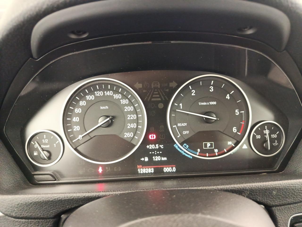 BMW Serie 3 (F30/31) - 320d Touring Business aut.