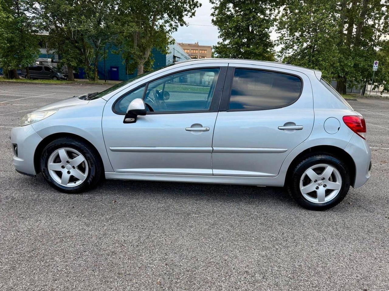 Peugeot 207 1.4 VTi 95CV 5p. Active