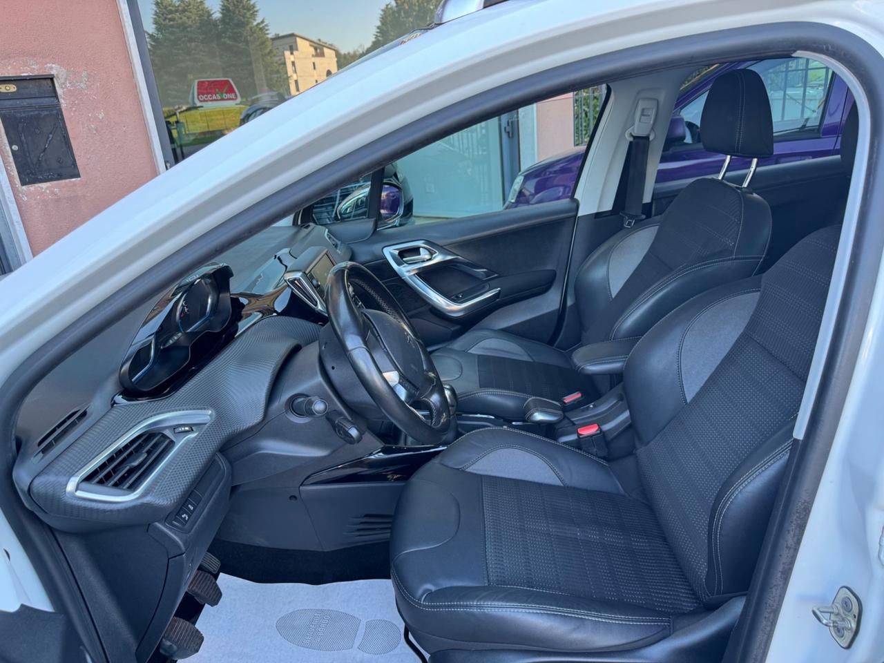 Peugeot 2008 PureTech 82 ETG5 S&S Allure EURO6