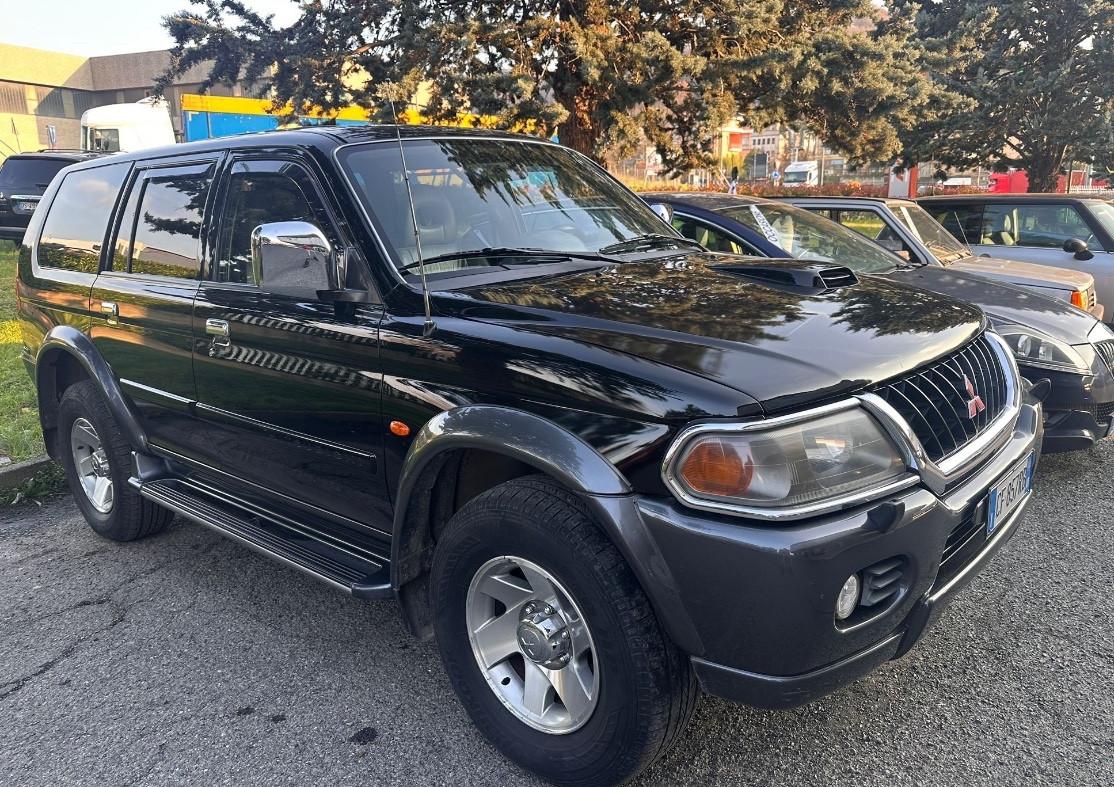 Mitsubishi Pajero Sport 2.5 TDI cat GLS Autocarro