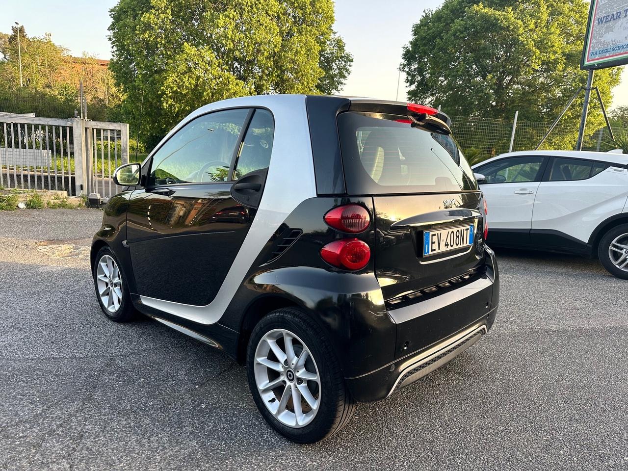 Smart ForTwo 1000 52 kW MHD coupé passion Service Permute Rate Garanzia