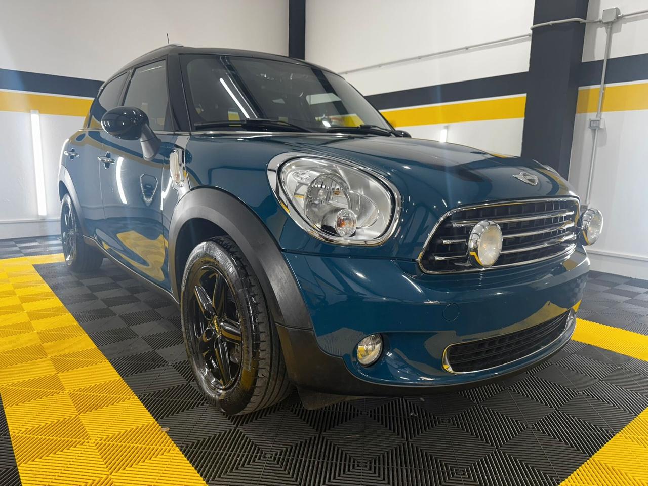 Mini Cooper Countryman 1.6 One D