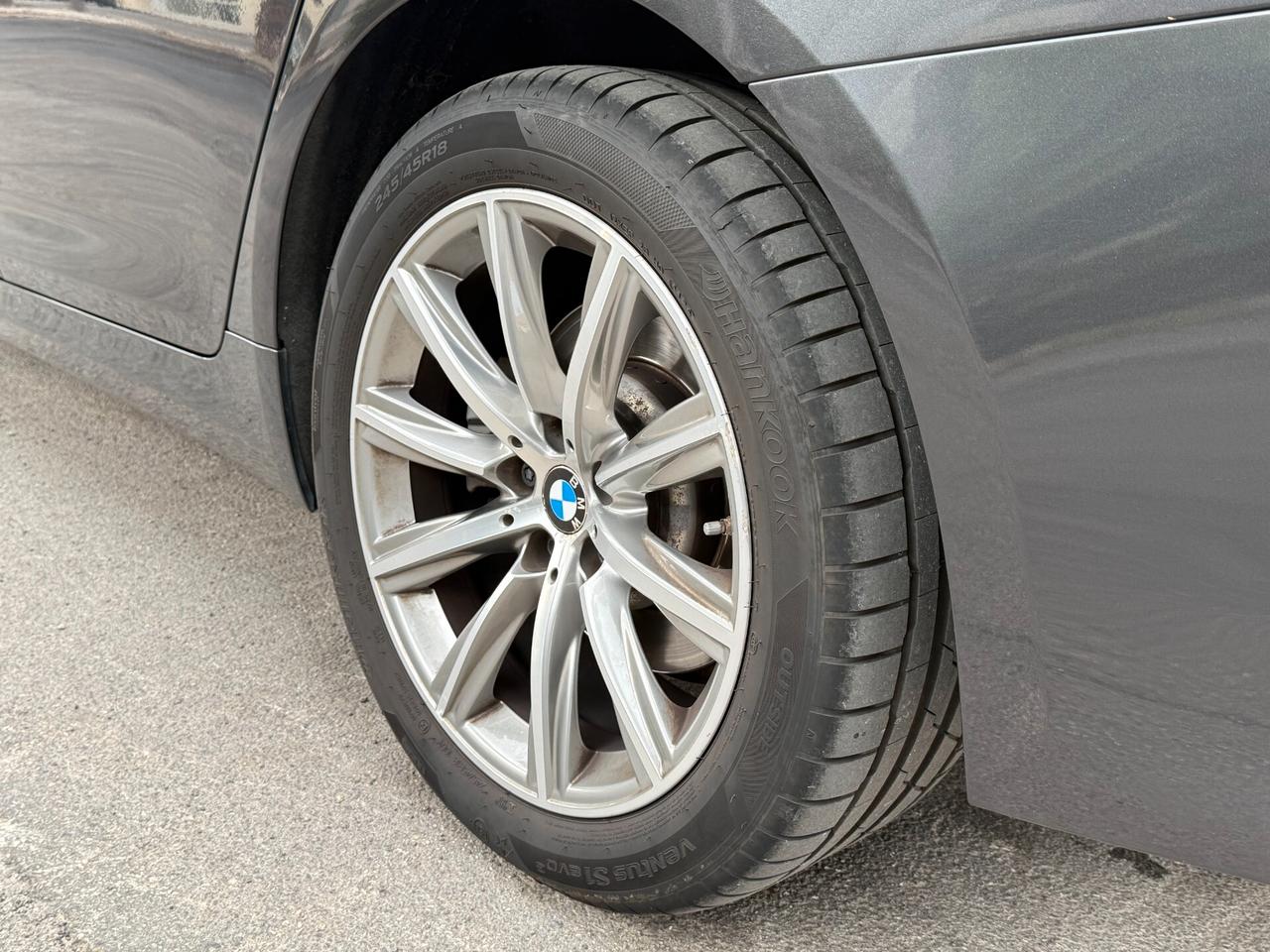 Bmw 520d Touring Sport Line NAVI LED - 2019