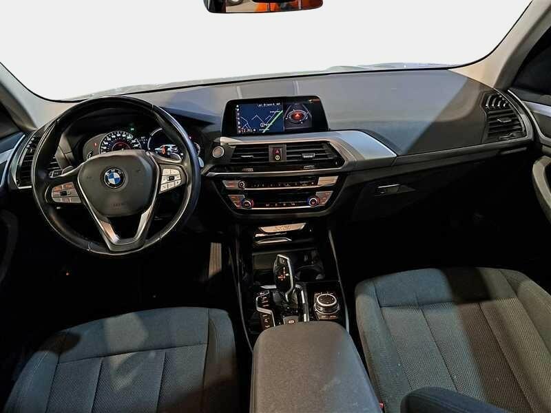 BMW X3 xDrive 30e Business Advantage Autom.