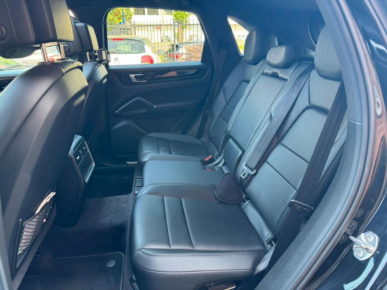 Porsche Cayenne 3.0 V6 340cv