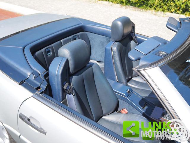 MERCEDES-BENZ SL 300 R129