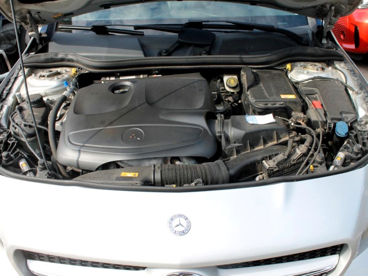 Mercedes-benz CLA 180 1.6 Benzina 122Cv Sport BiXeno Navi Cam GARANZIA 12 Mesi