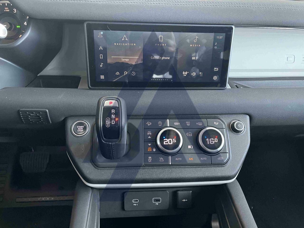 Land Rover Defender 110 3.0D I6 200 CV AWD Auto X-Dynamic HSE