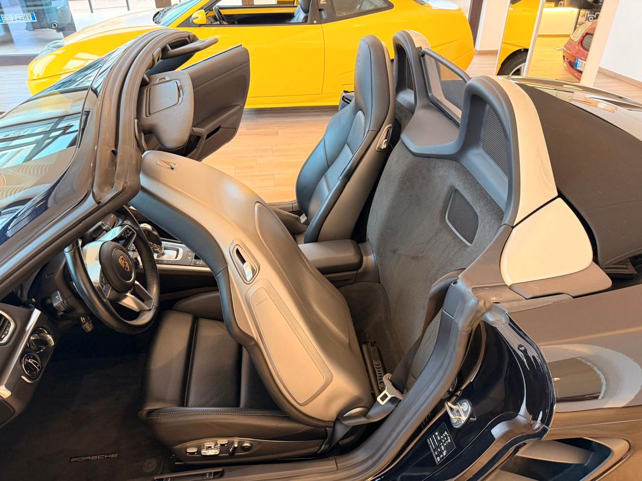 Porsche 718 Spyder Boxster 2.0