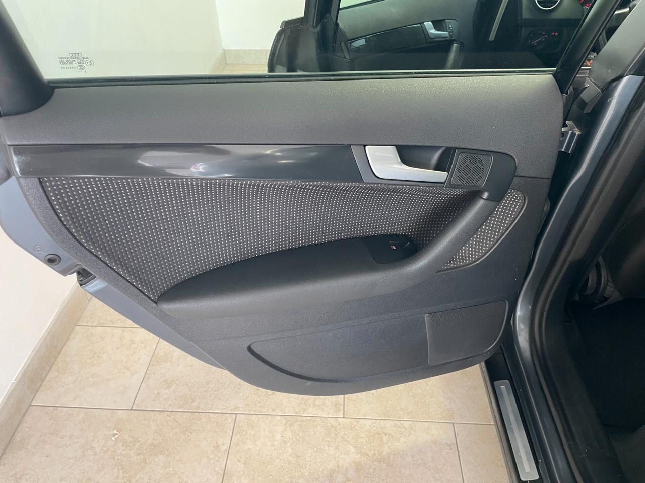 Audi A3 SPB 2.0 140 CV TDI Ambition FULL TAGLIANDATA NEOPATENTATI